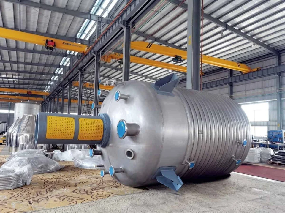 Industrial reactors